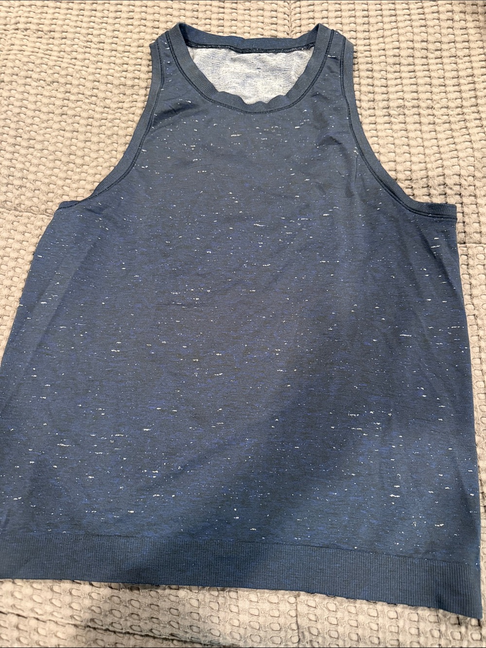 Lululemon women’s tank top